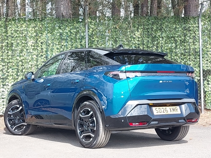 Peugeot 3008 157Kw Gt 73Kwh Blue #2