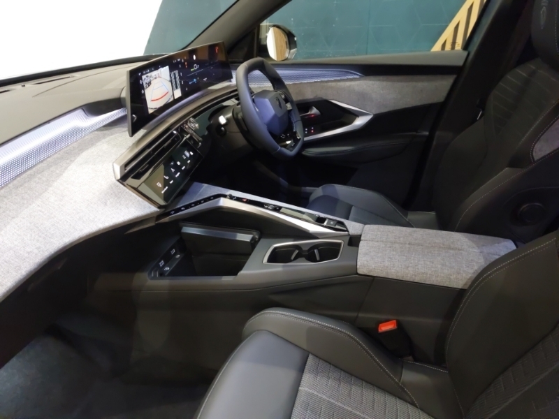 Peugeot 3008 157Kw Gt 73Kwh SD26XNF Blue #5