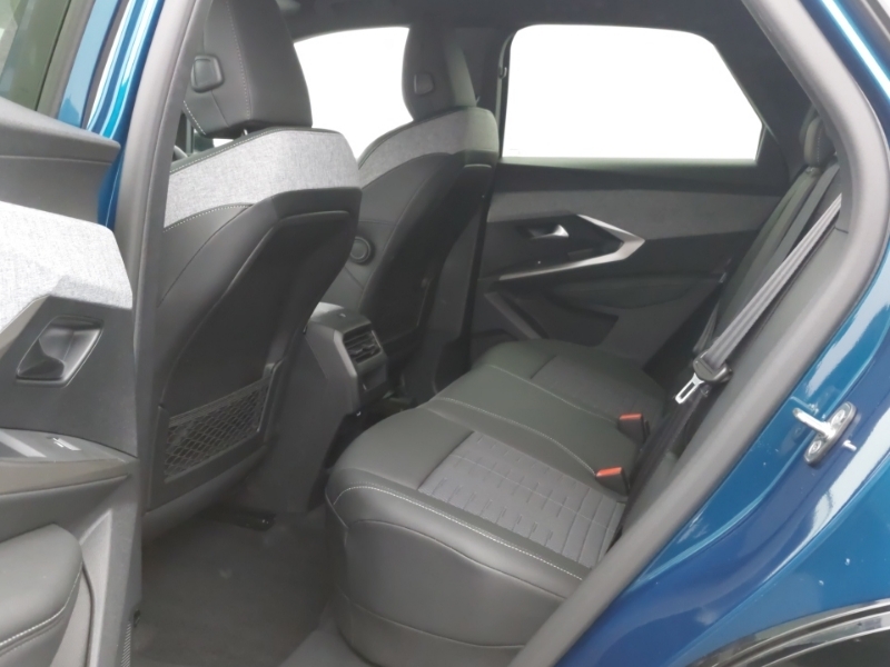 Peugeot 3008 157Kw Gt 73Kwh SD26XLH Blue #6