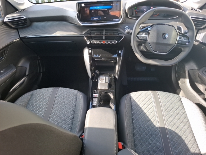 Peugeot 3008 157Kw Gt 73Kwh SD26XPB White #3