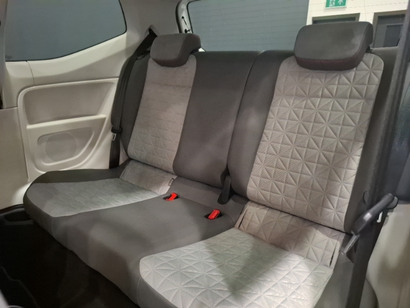 Volkswagen Up 1.0 90Ps Up Beats YT67OBU White #6