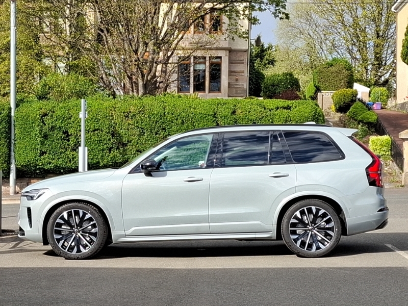 Volvo XC90 2.0 B5p Plus Dark Awd Geartronic Grey #4