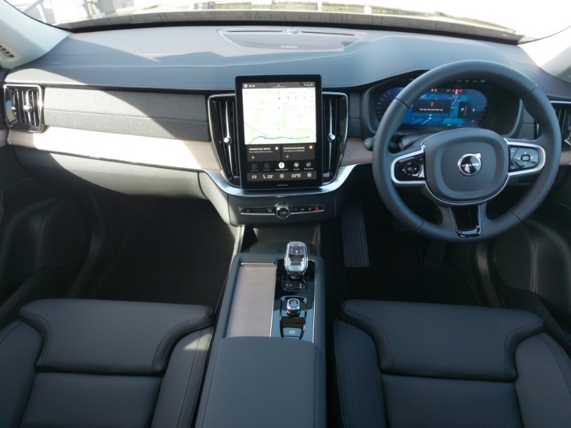 Volvo XC90 2.0 B5p Plus Dark Awd Geartronic Black #3