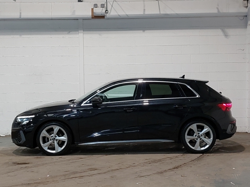Audi A3 30 Tfsi S Line S Tronic LS23BYR Black #4