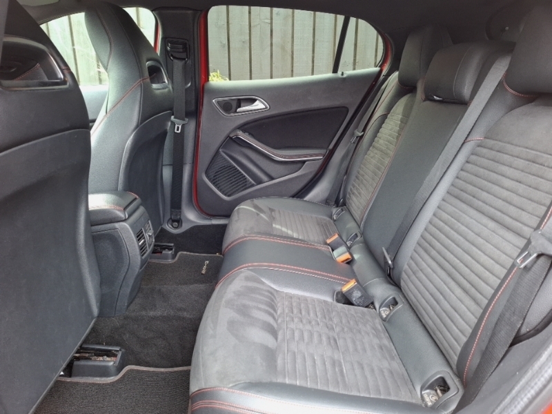 Mercedes-Benz GLA Class Gla 200 Amg Line Edition Plus KE69TTJ Red #6