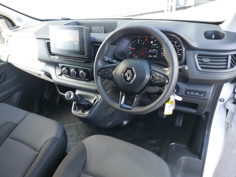 Renault Trafic Sl30 Blue Dci 130 Advance Safety Van SC24VJO White #3