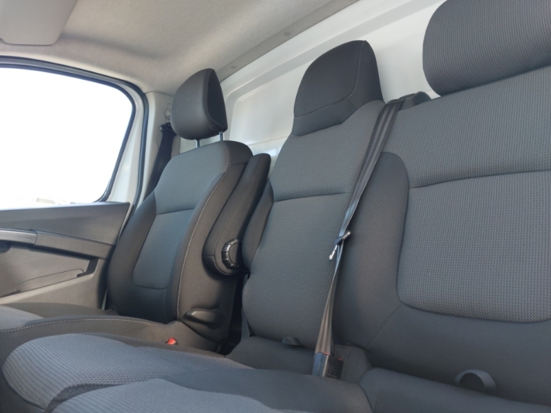 Renault Trafic Sl30 Blue Dci 130 Advance Safety Van SC24VJO White #5