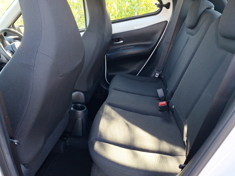 Toyota Aygo X 1.0 Vvt-i Pure RE72AUX White #6