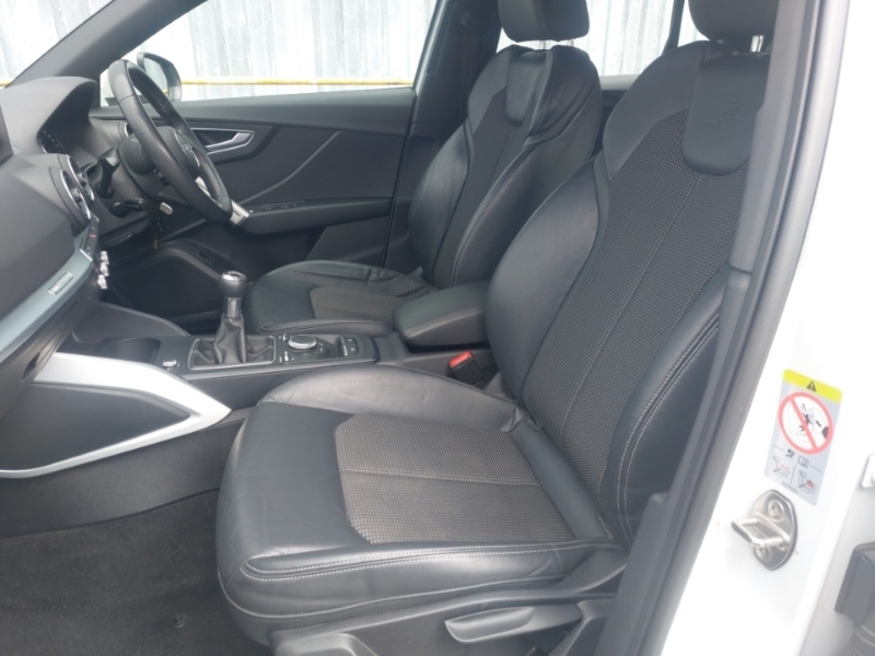 Audi Q2 30 Tdi S Line SD69KGE White #5