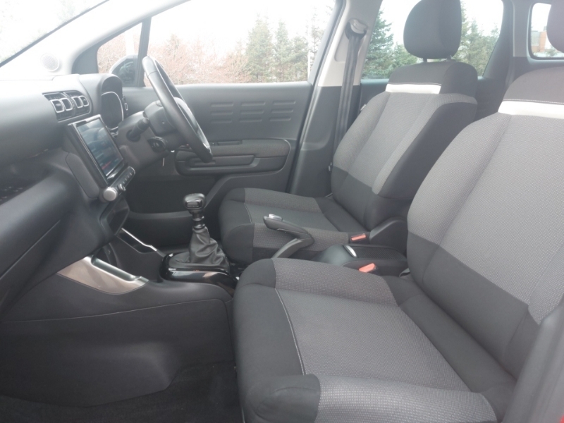 Citroen C3 Aircross 1.2 Puretech 110 Shine URZ3306 Red #5