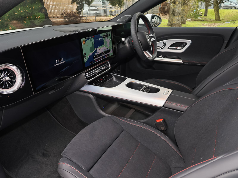 Mercedes-Benz CLA Class Cla 250 200Kw Amg Line Premium 85Kwh White #5