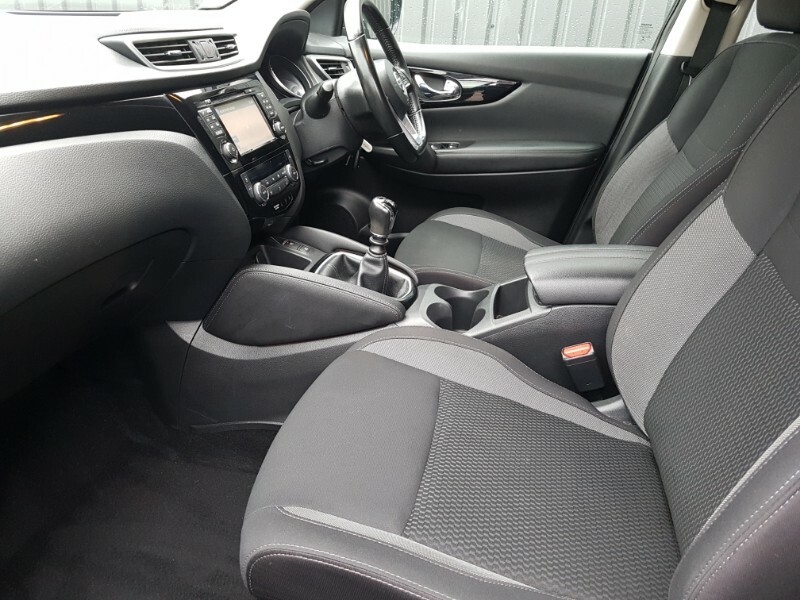 Nissan Qashqai 1.5 Dci 115 Acenta Premium MXZ6046 Black #5