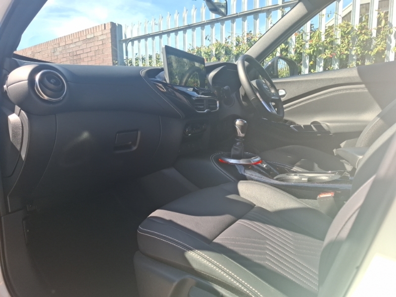 Nissan Juke 1.0 Dig-t Tekna SM25FTJ White #5