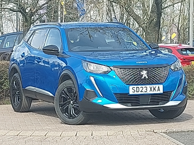 Peugeot 2008 1.2 Puretech Allure Premium Blue