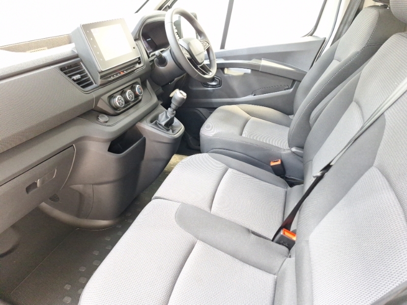 Renault Trafic Ll30 Blue Dci 130 Advance Safety Crew Van MD74VZP White #5