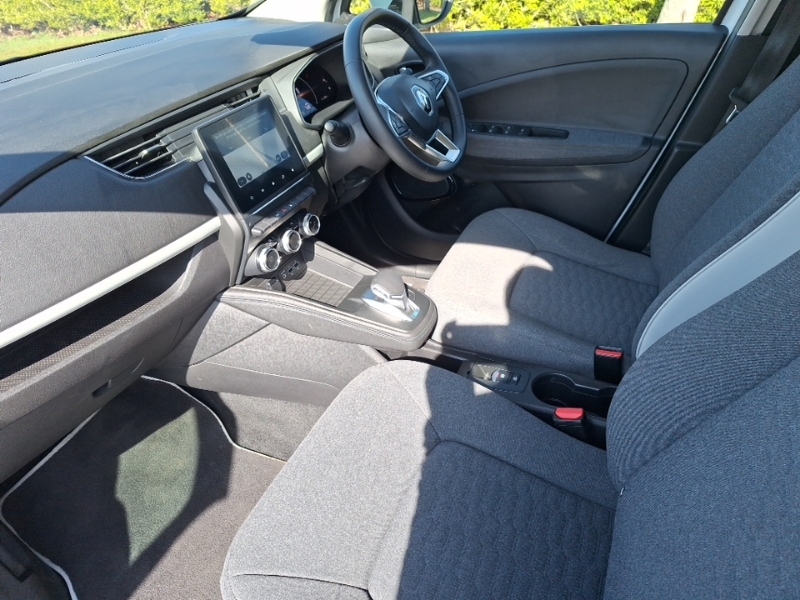 Renault Zoe 100Kw Iconic R135 50Kwh Rapid Charge White #5