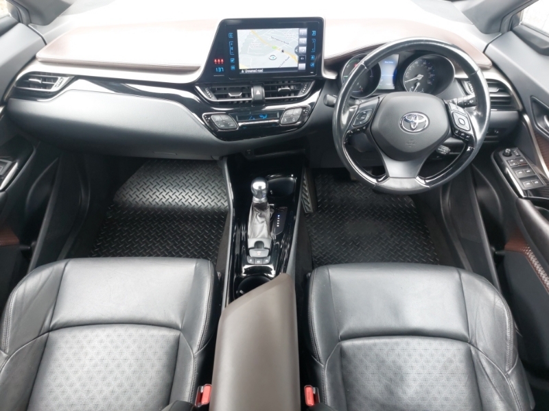 Toyota C-Hr 1.8 Hybrid Excel Cvt YG18JFC White #3