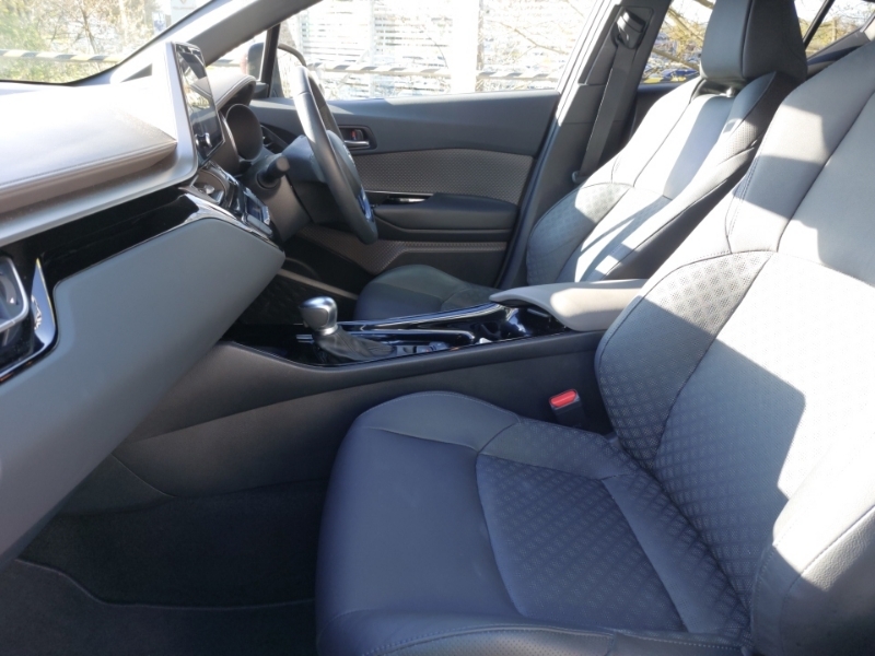 Toyota C-Hr 1.8 Hybrid Excel Cvt PJ23FHS Red #5