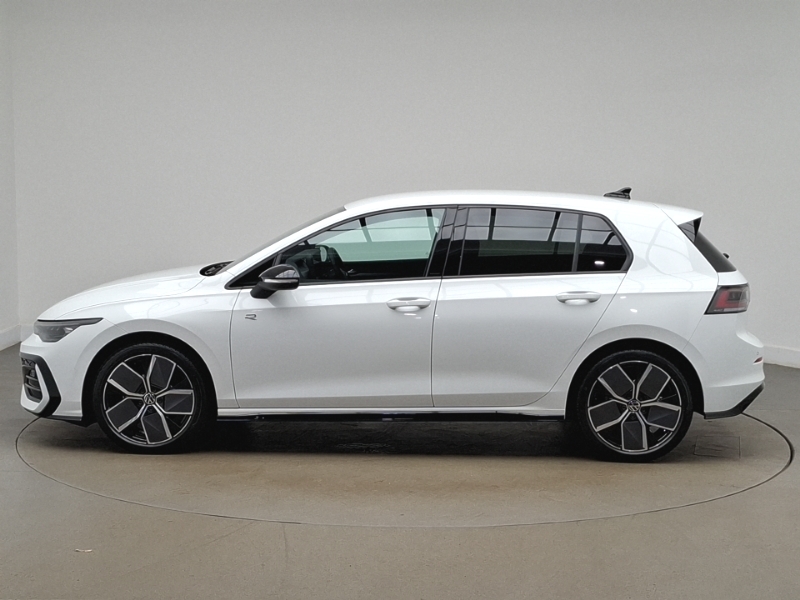 Volkswagen Golf 1.5 Tsi 150 Black Edition White #4