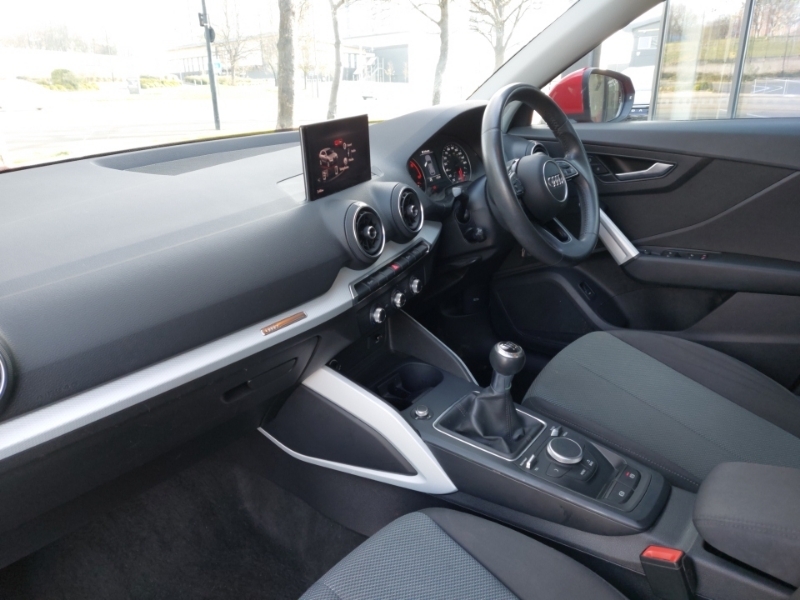 Audi Q2 30 Tdi Technik Red #5