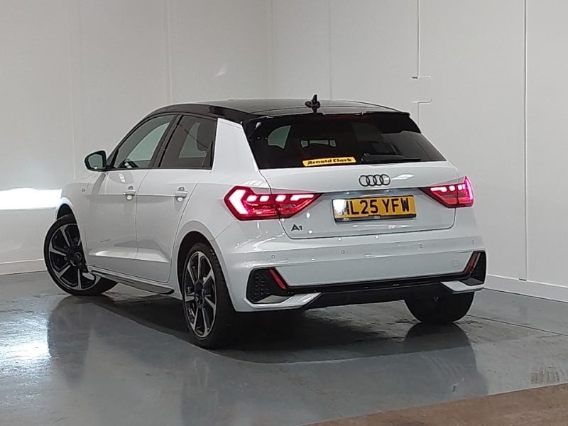 Audi A1 30 Tfsi Black Edition S Tronic ML25YFW White #2