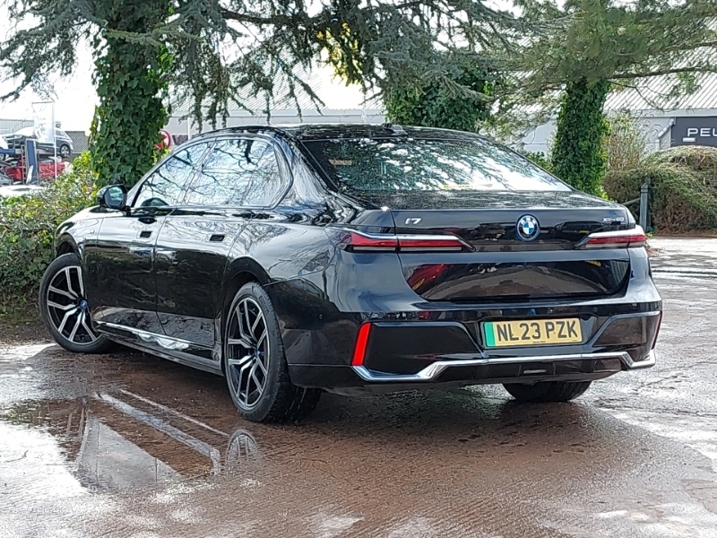 BMW i7 400Kw Xdrive60 M Sport 105.7Kwh Black #2