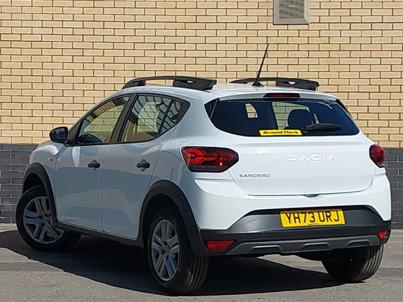Dacia Sandero Stepway 1.0 Tce Essential YH73URJ White #2
