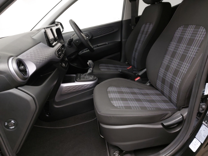 Hyundai I10 1.2 79 Premium Nav SD26XJG Black #5
