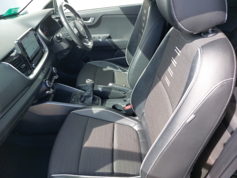 Kia Stonic 1.0T Gdi 48V Gt-line SH71VZJ Black #5