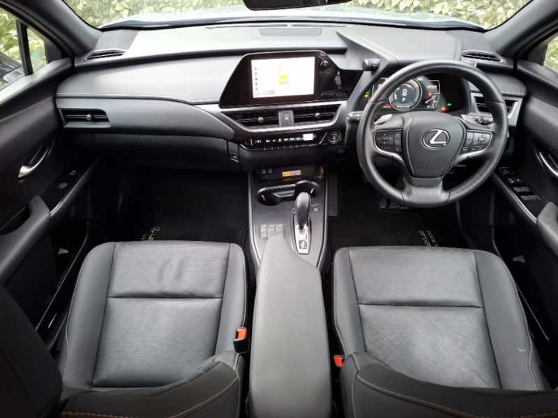 Lexus UX 300E 150Kw 72.8 Kwh E-cvt Premium Plus Pack SP74YZB Silver #3