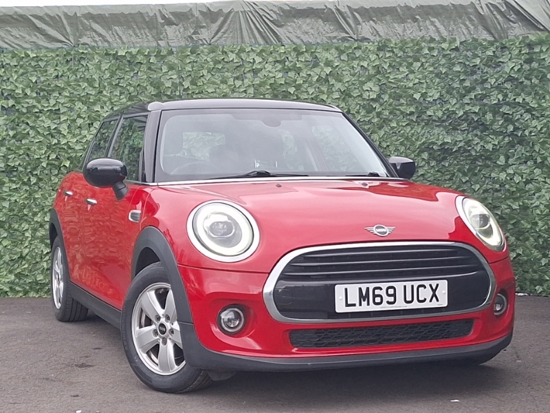 Mini Hatch 1.5 Cooper Classic II Red