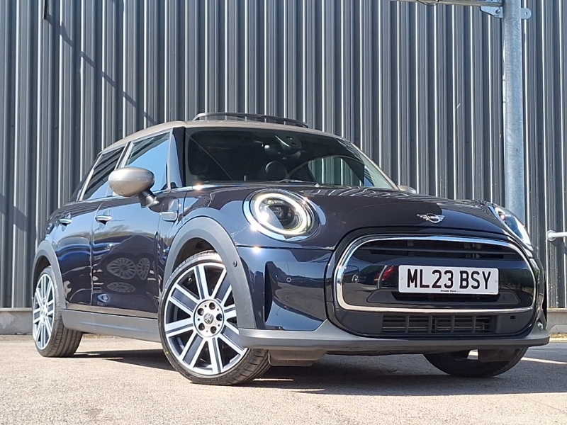 Mini Hatch 1.5 Cooper Exclusive Blue