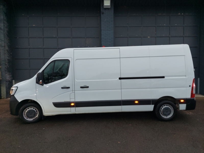Renault Master Lm35dci 135 Business Medium Roof Van SD22DLJ White #4