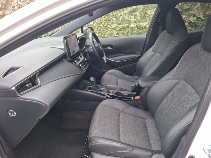 Toyota Corolla 1.8 Hybrid Design Cvt SD23ZYN White #5