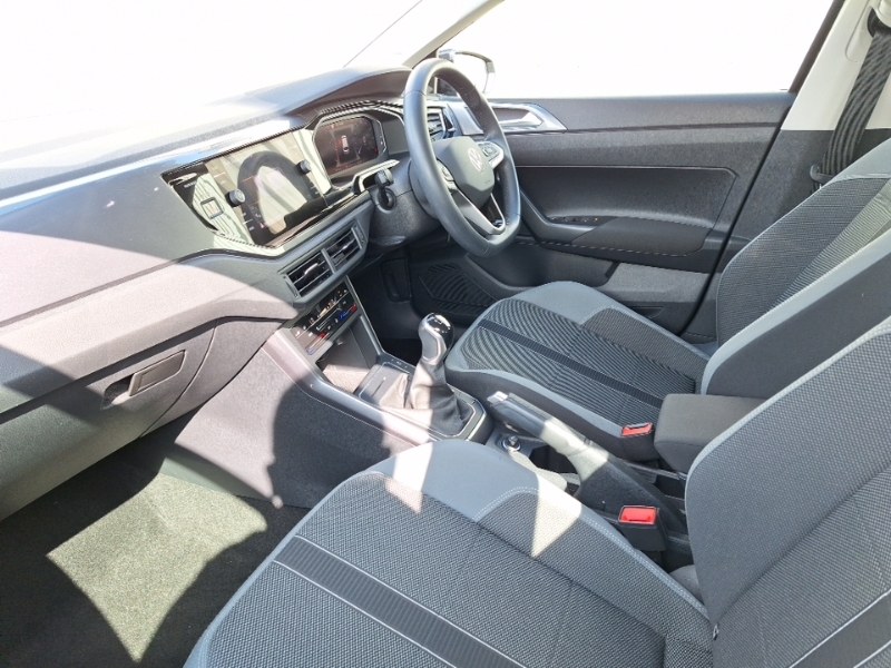 Volkswagen Polo 1.0 Tsi Style SD22KXH Black #5