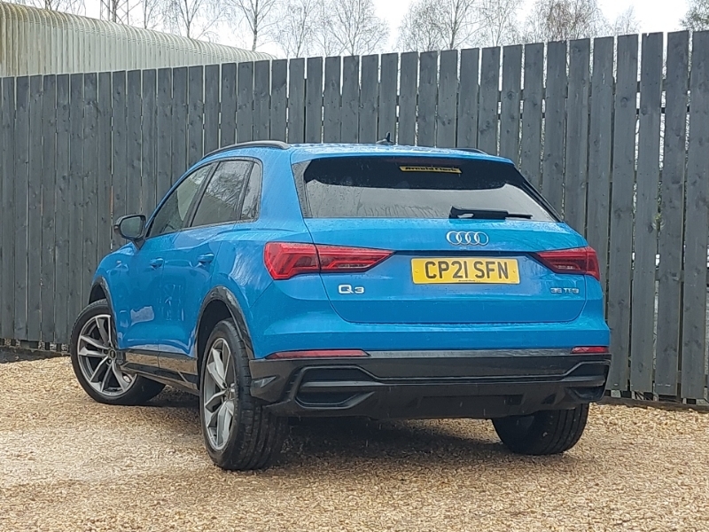 Audi Q3 35 Tfsi Black Edition S Tronic CP21SFN Blue #2