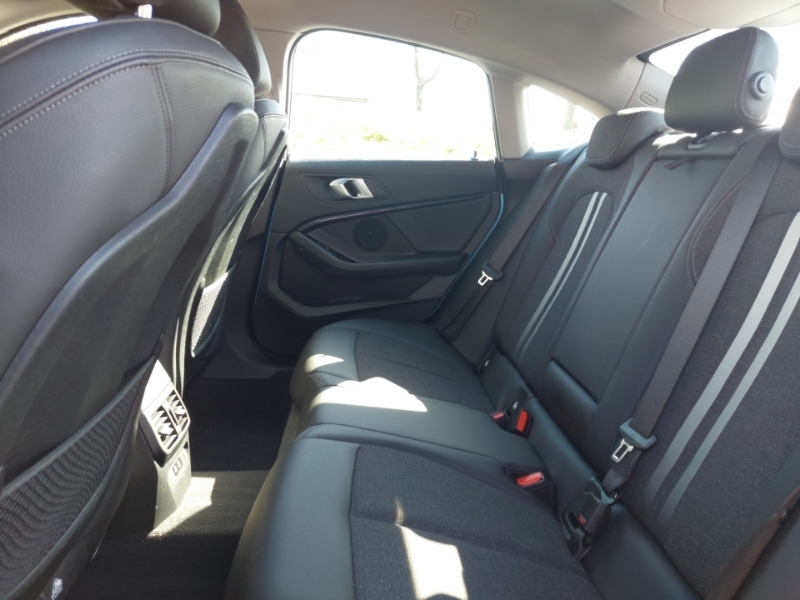 BMW 2 Series 218I Sport SC70DLZ Blue #6