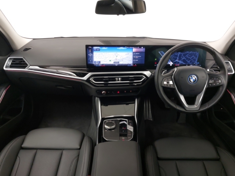 BMW 3 Series 330E Sport Step YF72EZP White #3