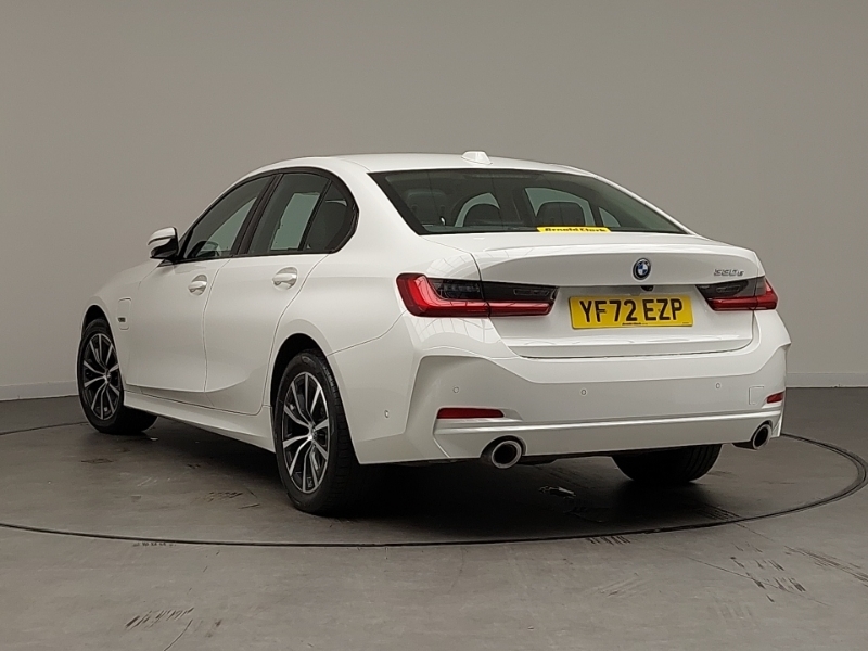 BMW 3 Series 330E Sport Step YF72EZP White #2