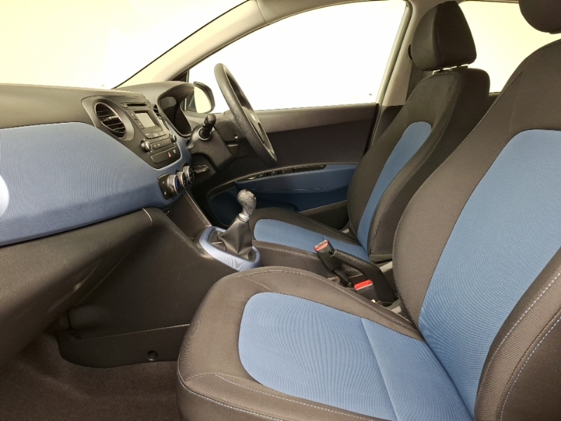 Hyundai I10 1.0 Blue Drive Se White #5