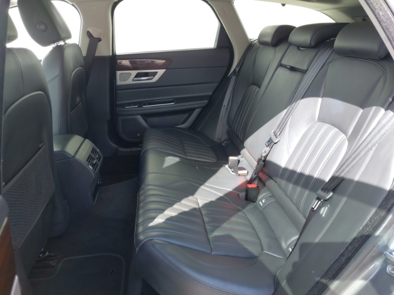 Jaguar XF 2.0D 180 Portfolio YX18PFA Grey #6