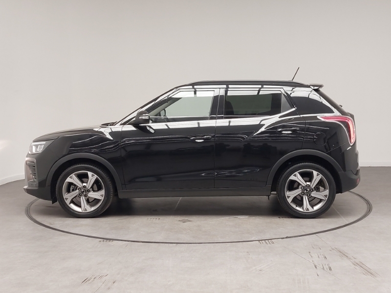 SsangYong Tivoli 1.5 K40 Black #4