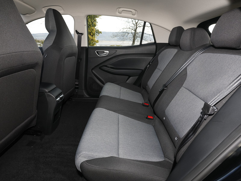 MG MG4 110Kw Comfort Standard Range 43Kwh MG4URS2 Blue #6