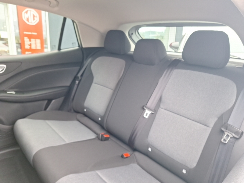 MG MG4 118Kw Premium Long Range 54Kwh Silver #6