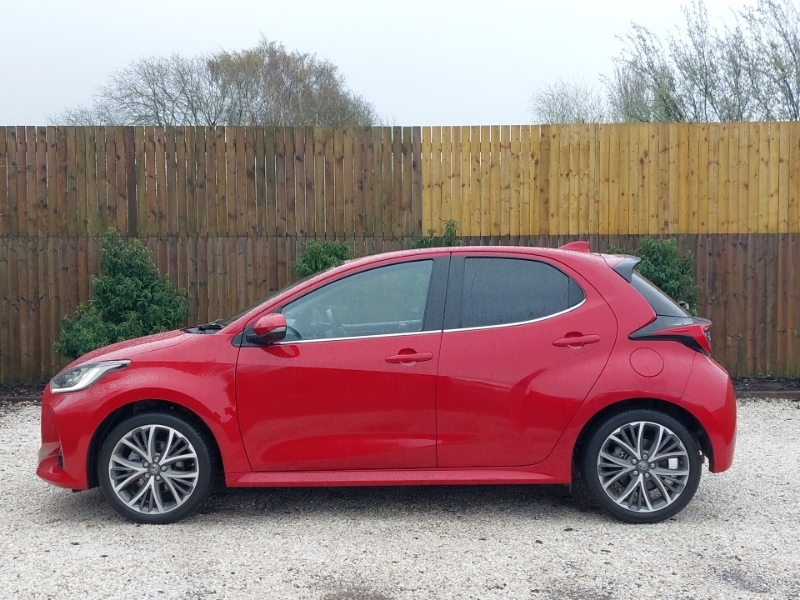 Toyota Yaris 1.5 Hybrid Excel Cvt DS72HFE Red #4