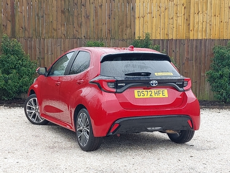 Toyota Yaris 1.5 Hybrid Excel Cvt DS72HFE Red #2