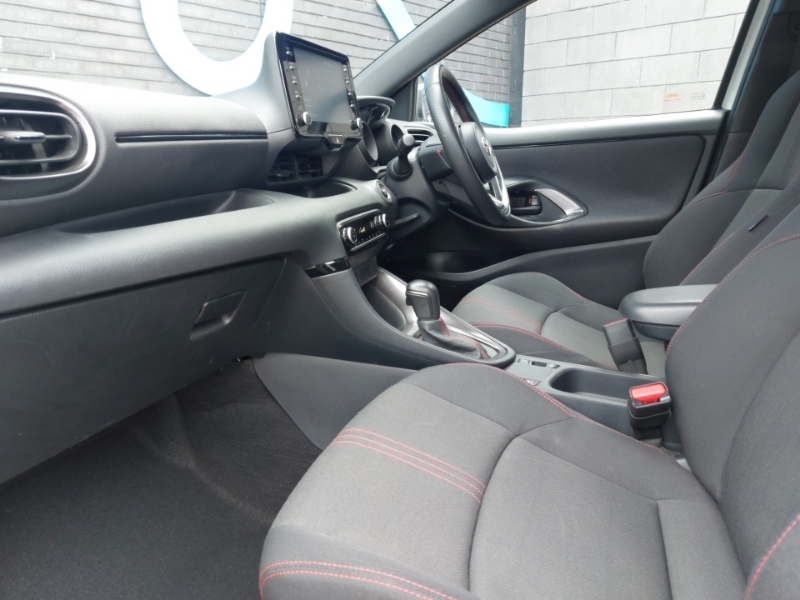 Toyota Yaris 1.5 Hybrid Gr Sport Cvt LY23UVB White #5