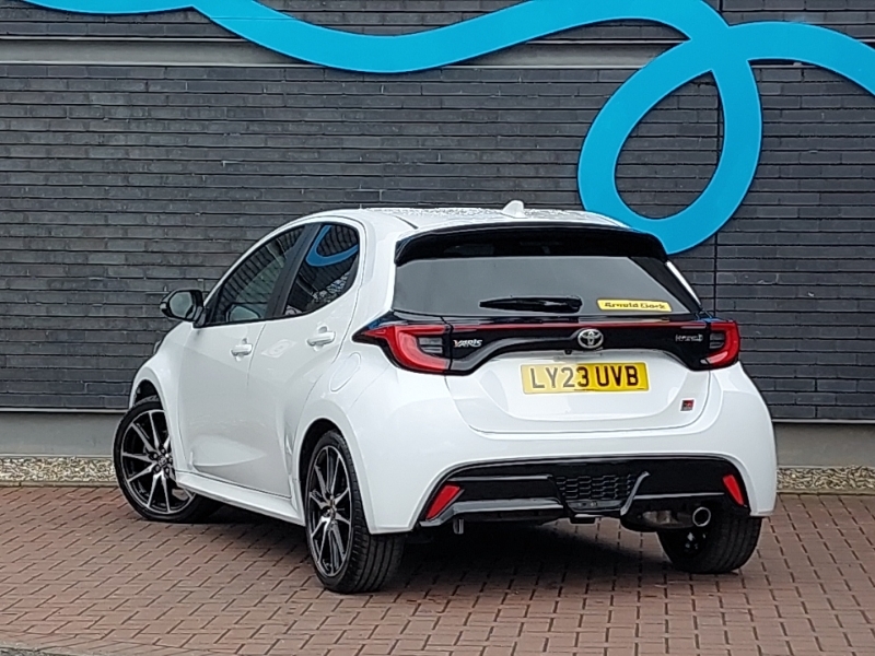 Toyota Yaris 1.5 Hybrid Gr Sport Cvt LY23UVB White #2