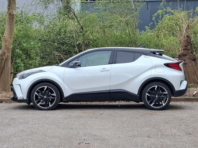 Toyota C-Hr 1.8 Hybrid Gr Sport Cvt LO72HDZ White #4