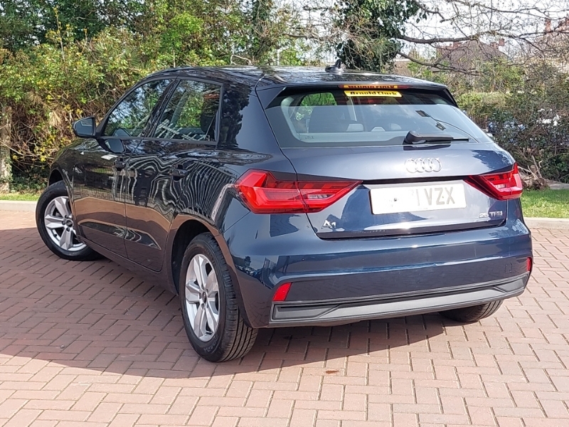 Audi A1 25 Tfsi Technik SH71VZX Blue #2